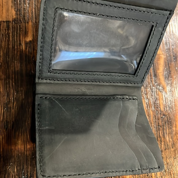 Pegai Men’s Black Trifold Leather Wallet - Picture 6 of 6
